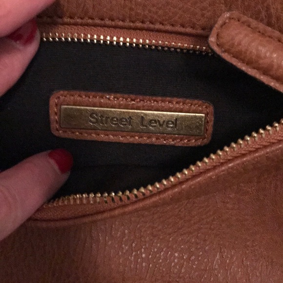 Clutch - Picture 4 of 4